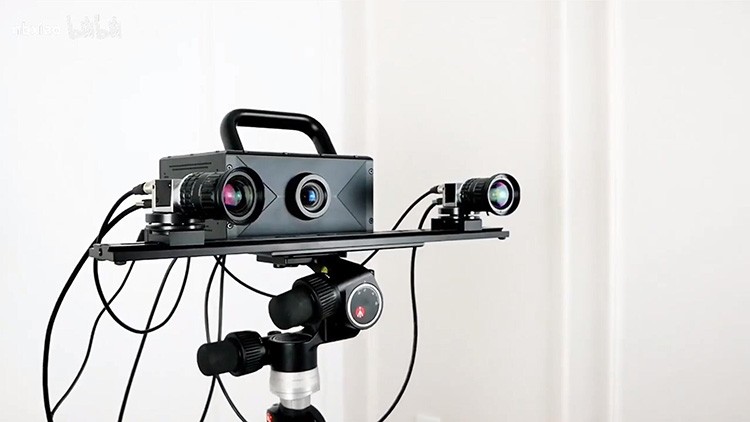 Carbon X 3D Scanner Carbon X 滿足航空航天、工程、制造和計(jì)量的嚴(yán)格精度要求而設(shè)計(jì)